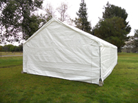 20x30 carpa en el parque